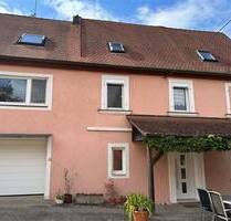 Vielseitiges, gepflegtes Bauernhaus mit großem Platzangebot und flexiblen Nutzungsmöglichkeiten - Oberdachstetten