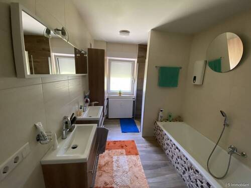 Badezimmer - 2 Zimmer Etagenwohnung in Bad Zwischenahn