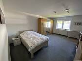 Schlafzimmer - Etagenwohnung mit 85,60 m&sup2; in Bad Zwischenahn zur Miete