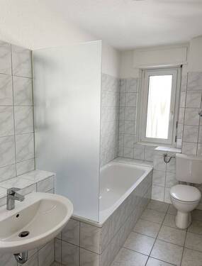 Bad - Etagenwohnung mit 54,00 m² in Singen (Hohentwiel) zur Miete