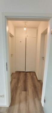 Zwischendiele - Etagenwohnung mit 48,00 m&sup2; in Wuppertal zur Miete