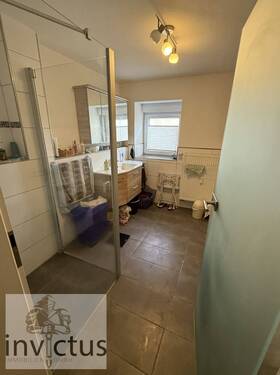 Badezimmer EG Wohnung - 