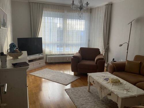 Wohnzimmer - 3 Zimmer Etagenwohnung zum Kaufen in Garbsen / Auf der Horst