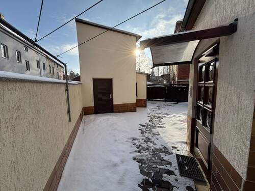 Innenhof - Etagenwohnung mit 90,00 m&sup2; in Werdau zum Kaufen