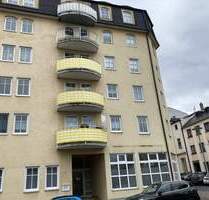 2-Raum Wohnung in zentrumsnaher Lage - 1. OG mit Aufzug und Balkon - Plauen Westend