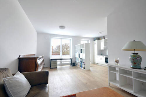 Wohn-: Esszimmer mit offener Küche_1 - 2 Zimmer Etagenwohnung zum Kaufen in Halstenbek