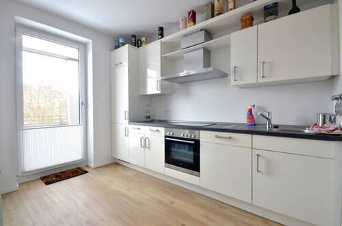 Küche mit Zugang zur Loggia - Etagenwohnung mit 64,00 m&sup2; in Halstenbek zum Kaufen