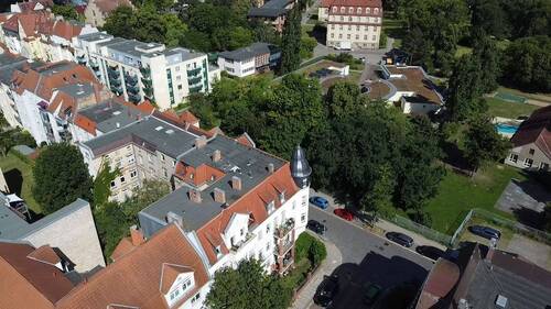 Luftbild Hausansicht mit Wohnumfeld - 