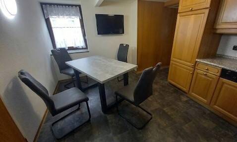 EG_Küche - 8 Zimmer Einfamilienhaus in Kempfeld