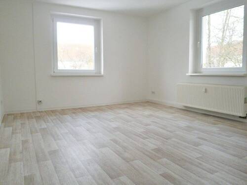 Wohnzimmer - Etagenwohnung mit 52,80 m&sup2; in Riesa zur Miete