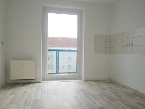 Küche mit Balkon - 