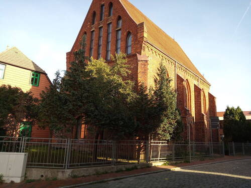 Außenansicht - Individuelle Geschäftsräume in alter Bartholomäus Kapelle
