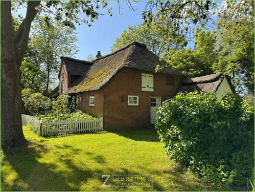 Ansicht des Reetdachhauses - 