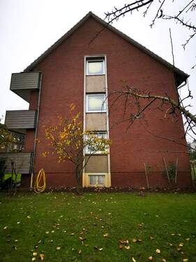 2 - Mehrfamilienhaus, Wohnhaus zum Kaufen in Neumünster