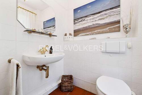 Gäste-WC im Erdgeschoss - 