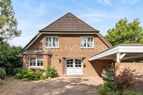 Vorderansicht - Landhausflair trifft Lebensqualität - Großzügig wohnen in bester Lage von Großhansdorf