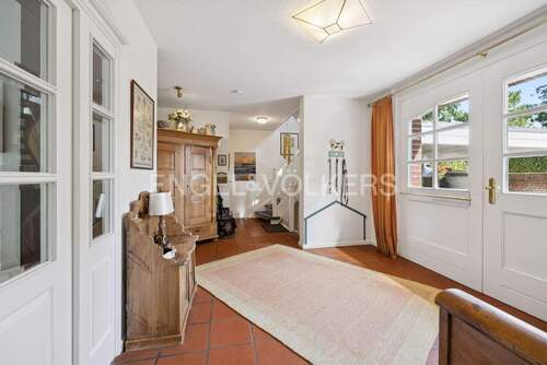 Eingangsbereich - 5 Zimmer Einfamilienhaus in Großhansdorf
