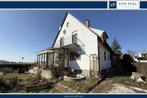 EFH/ZFH mit Potenzial - Sanierungsbedürftige Immobilie mit Garage und viel Potenzial in Ortsrandlage