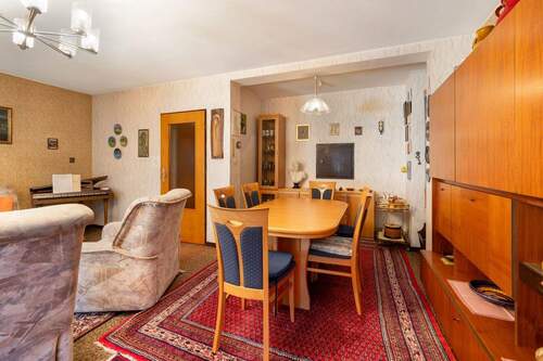 Wohnzimmer l Ansicht 2 - 5 Zimmer Reihenmittelhaus in Hattersheim am Main