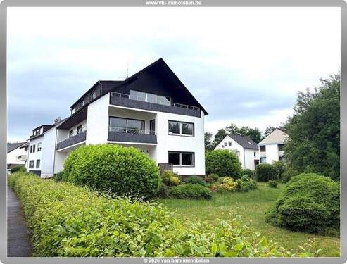 Aussenansicht - +++ Mehrfamilienhaus mit großen und hellen Wohnungen in Trier-Pfalzel zu verkaufen +++