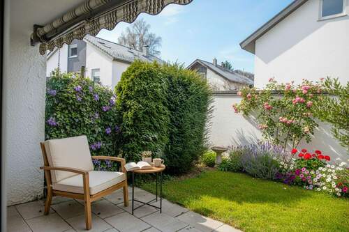 Terrasse - 5 Zimmer Einfamilienhaus zum Kaufen in Renningen