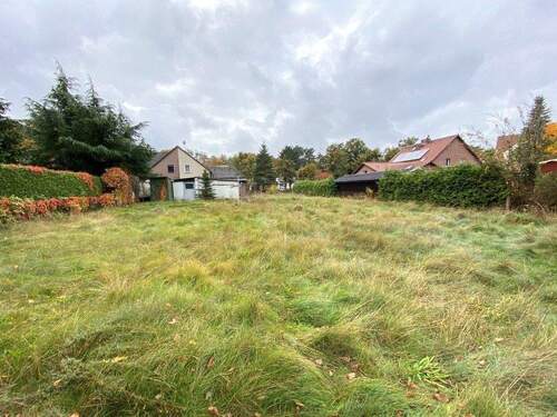 Im hinteren Teil - 3 Zimmer Doppelhaushälfte zum Kaufen in Strausberg