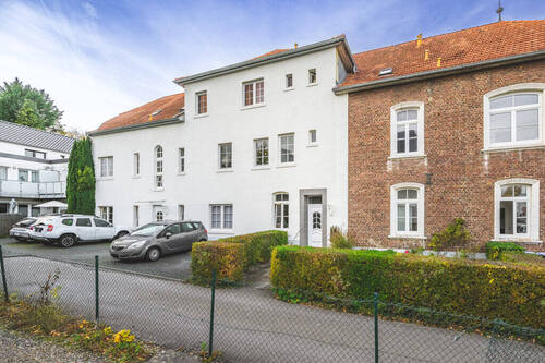 Titelbild - Historie trifft Moderne: 16 Wohnungen in Effizienzhaus 55 und ehemaliger Fabrik mit 7 Stellplätzen