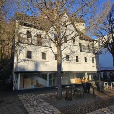 Ansicht von der Fußgängerzone - 5 Zimmer Mehrfamilienhaus, Wohnhaus zum Kaufen in Heidenheim