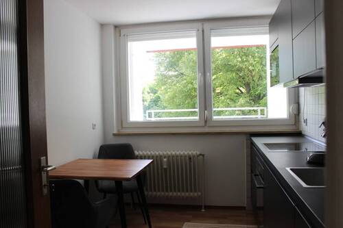 Küche mit Essbereich - 