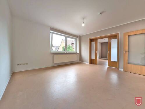 Zimmer 1 OG-Wohnung - Mehrfamilienhaus, Wohnhaus mit 281,00 m² in Fuldatal / Ihringshausen zum Kaufen