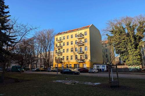 Außenansicht Forderhaus - Etagenwohnung mit 42,00 m&sup2; in Berlin zum Kaufen