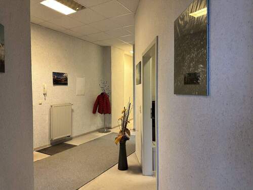Flur - Büro mit 94,70 m&sup2; in Auerbach/Vogtland zum Kaufen