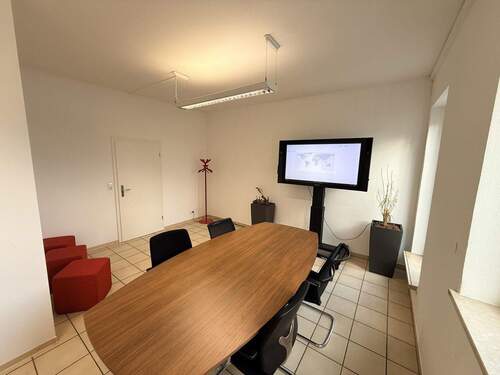 Bild 1 - Existensgründer Büro, möbliert, inkl. Konferenztisch, Bürostuhl, Bestuhlung etc