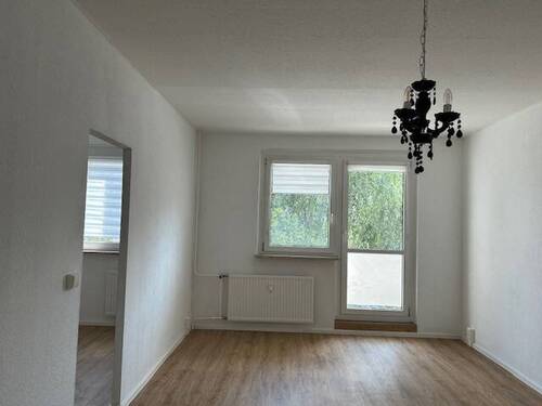 WZ quer - 3 Zimmer Etagenwohnung zur Miete in Gera