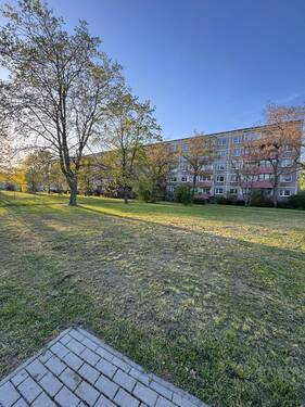 Außen 6 Dessau.jpeg - 