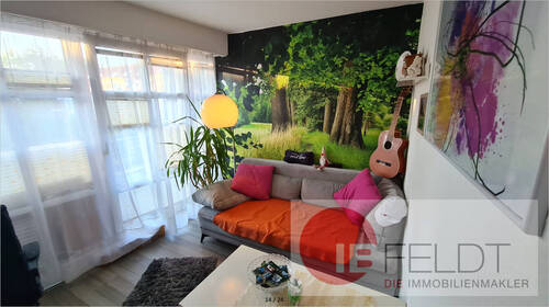 Blick in das Wohnzimmer - 3 Zimmer Etagenwohnung in Seddiner See / Neuseddin