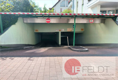 Zufahrt zur Tiefgarage - 
