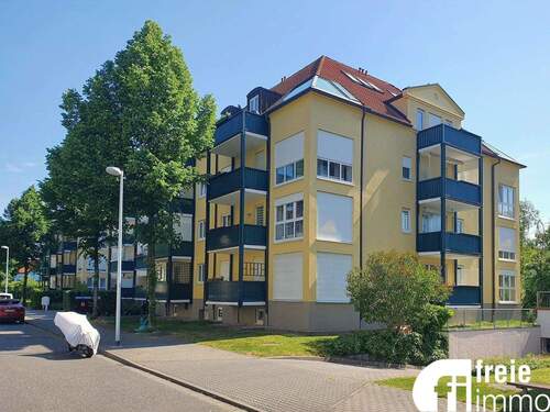 Einfahrt zur Tiefgarage - 