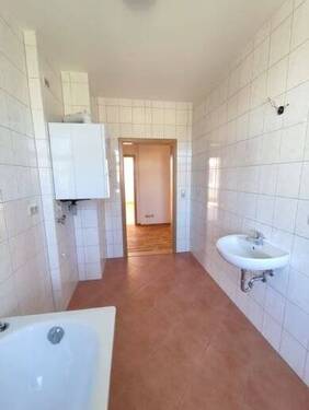 Bad - 2 Zimmer Etagenwohnung zur Miete in Löbau