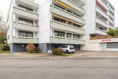 Bild 1 - Große 2-Zimmer-Mietwohnung mit Balkon und separater Küche!