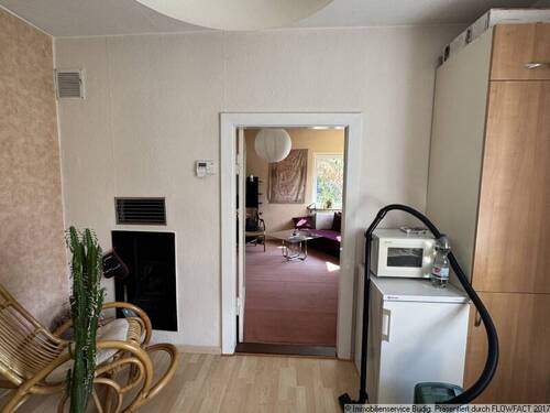 Küche mit Übergang zum Wohnzimmer - 