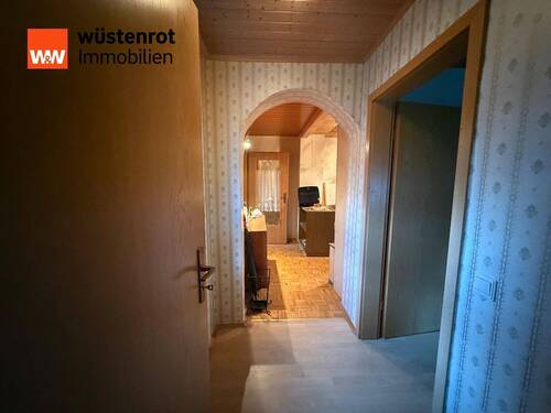 b7d9e46e-3e61-40b0-b5b7-a4f6f1565595 - 