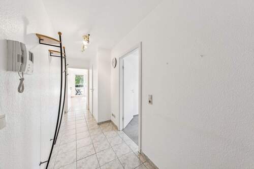 Diele - Etagenwohnung mit 58,00 m&sup2; in Schönefeld zum Kaufen