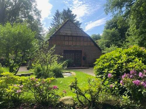 Vorderansicht - BAUERNHAUS mit 3 Wohnungen auf 6.320 qm Grundstück !