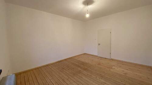 Wohnzimmer - 2 Zimmer Etagenwohnung in Dortmund