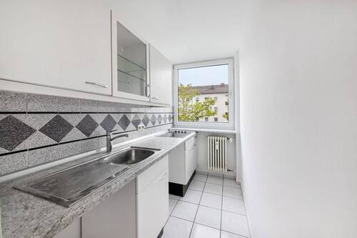 Küche - Etagenwohnung mit 44,50 m&sup2; in München zum Kaufen