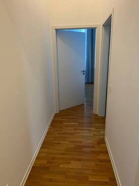 Diele - 2 Zimmer Etagenwohnung zur Miete in Saarbrücken / Alt-Saarbrücken