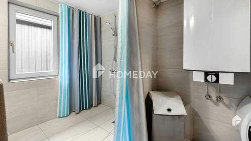 1. OG Badezimmer 1 - 