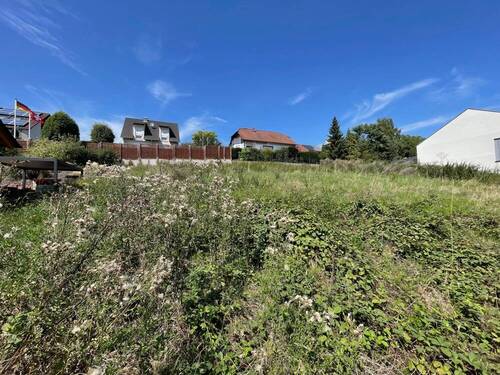 Auf dem Grundstück - Grundstück in Holzkirchen