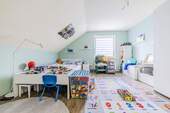 Schlafzimmer / Kinderzimmer - 
